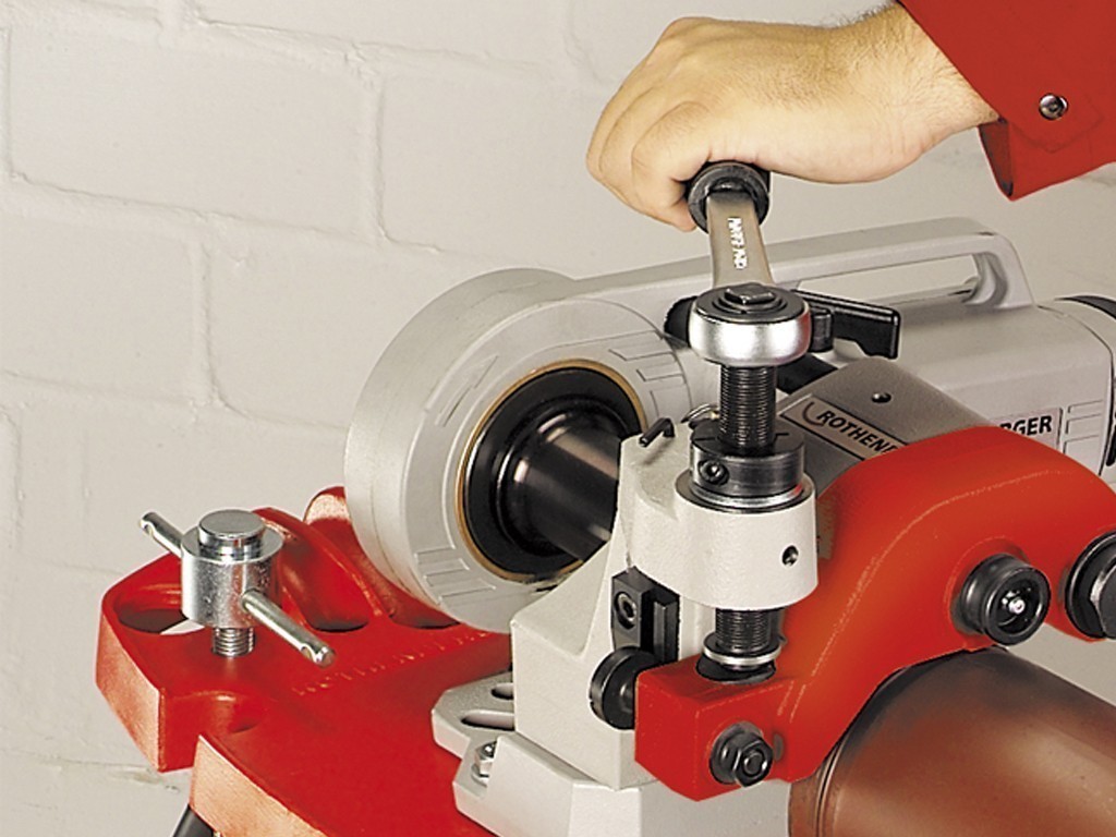 Резьбонарезной клупп ROTHENBERGER SUPERTRONIC 2000 E 1/2-2" BSPT 1000003389